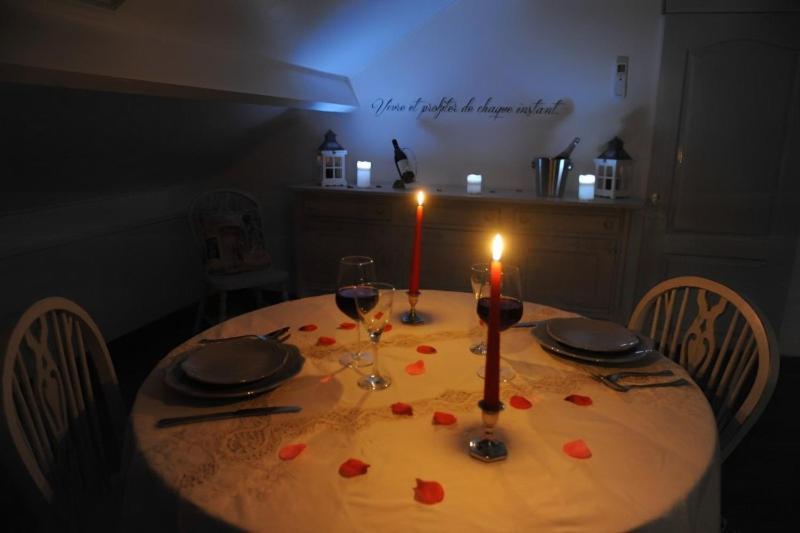 Ecrin D' Amour Suite Romantique Avec Jacuzzi Castels Ngoại thất bức ảnh